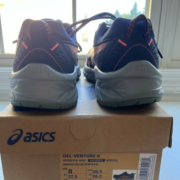 Women's Asics Gel Venture 8W - Picture 2 of 6